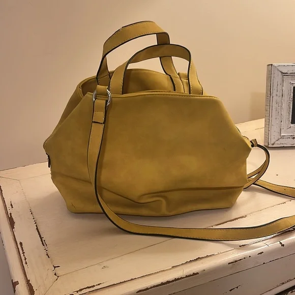 Yellow free people leather purse with long and short straps - Picture 2 of 4